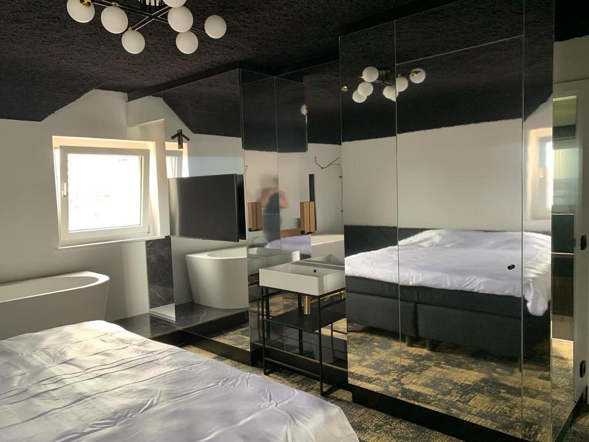 Bed & Breakfast Maison Noire Westende-Bad Incl Parking & Ontbijt Middelkerke Buitenkant foto