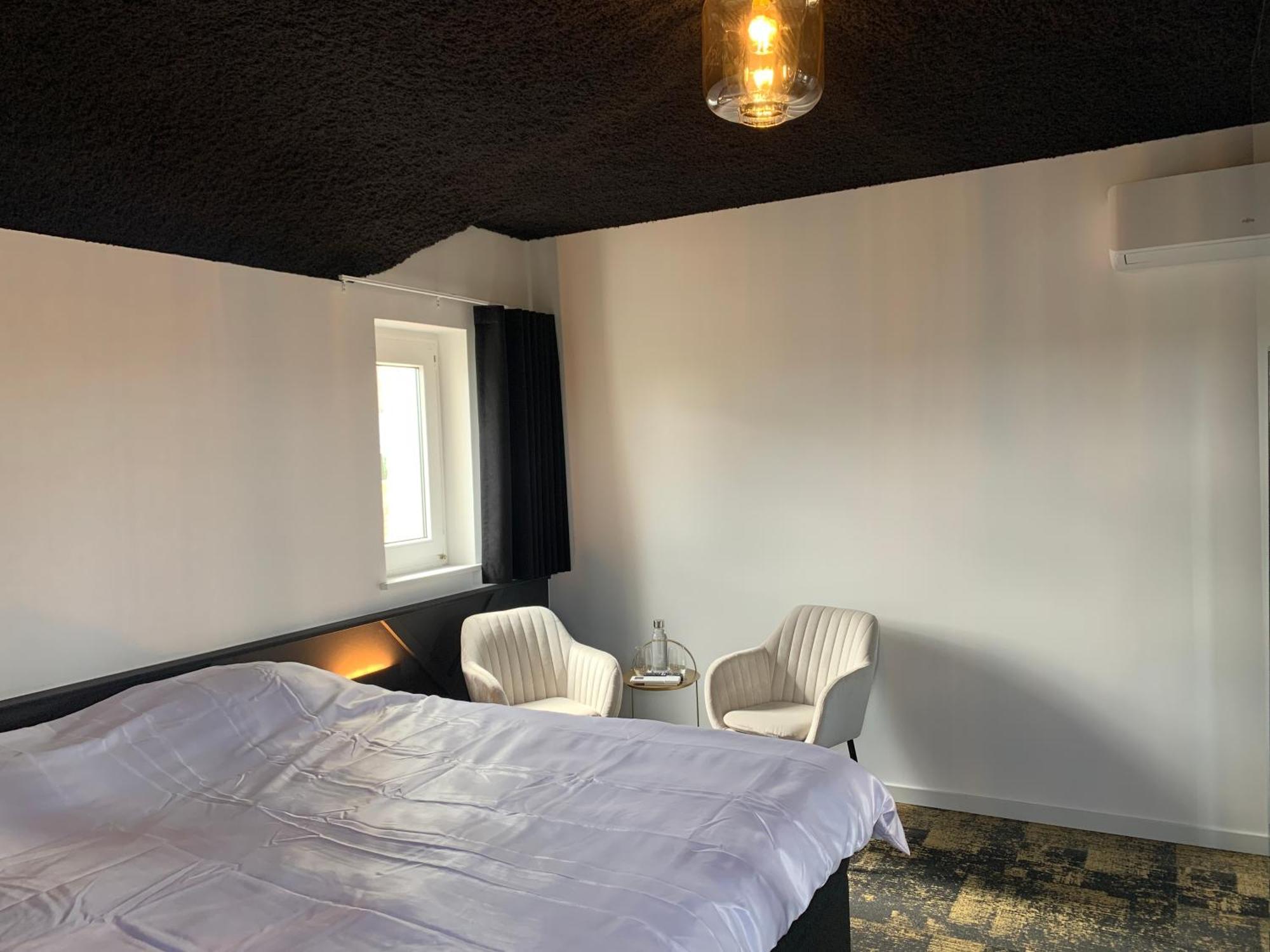 Bed & Breakfast Maison Noire Westende-Bad Incl Parking & Ontbijt Middelkerke Buitenkant foto